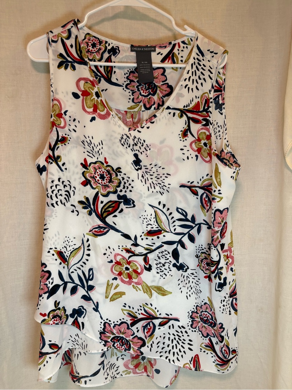 Chelsea & Theodore Sleeveless Tulip Hem Floral White Blouse Size XL